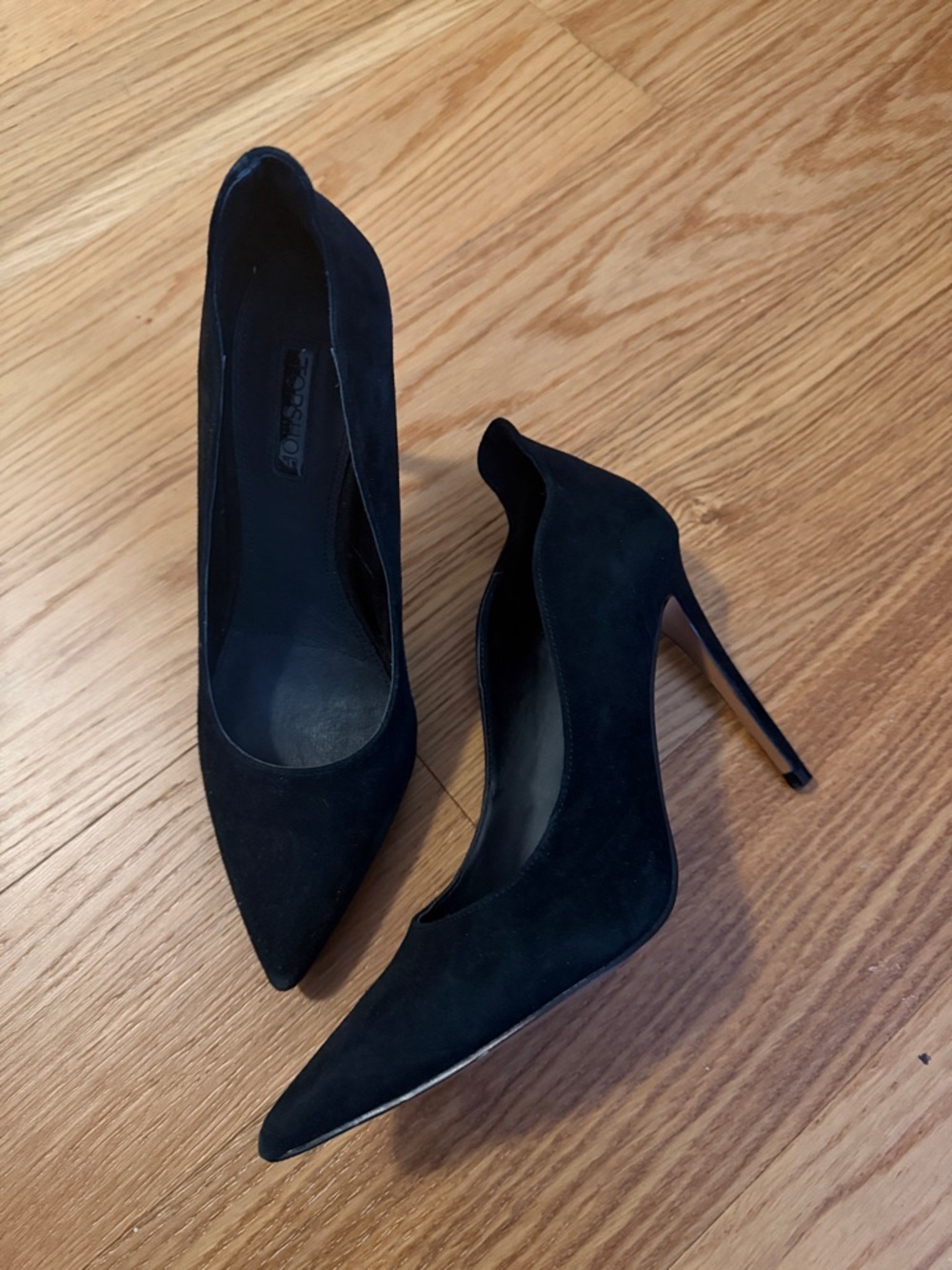 Women's Black Pointed-Toe Stiletto Pumps
